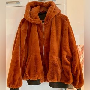 REVERSIBLE OVERSIZED PARKA